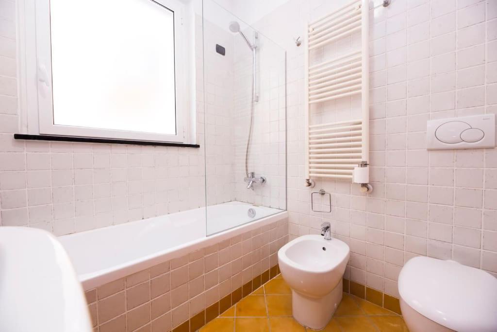 Prione'S Apartment Генуа Екстериор снимка